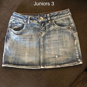 Jean skirt juniors size 3